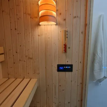 Lägenhet Maison Ciccio - Il Monticello Con Sauna Privata *