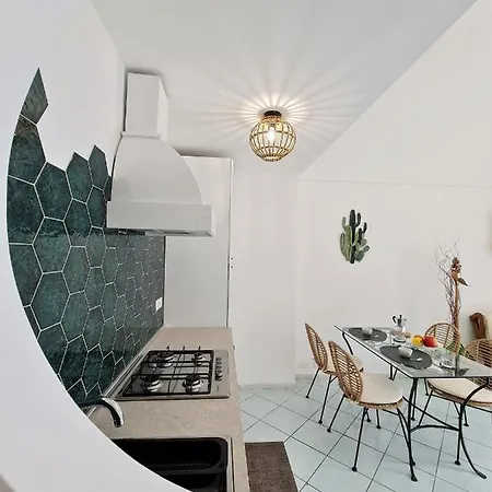 Maison Ciccio - Il Monticello Con Sauna Privata Lägenhet
