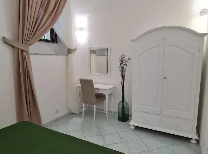 Апартаменты Maison Ciccio - Il Monticello Con Sauna Privata *